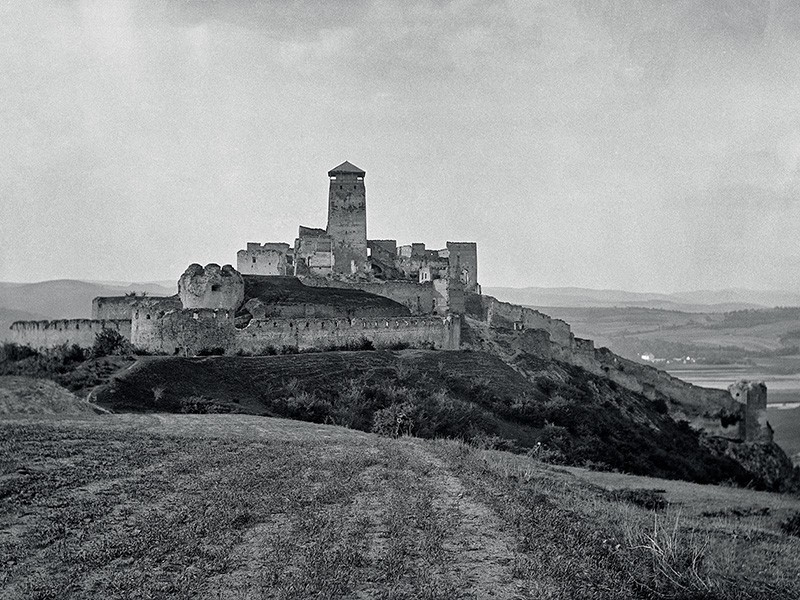 Márton Á. Pattantyús - Trenčiansky hrad